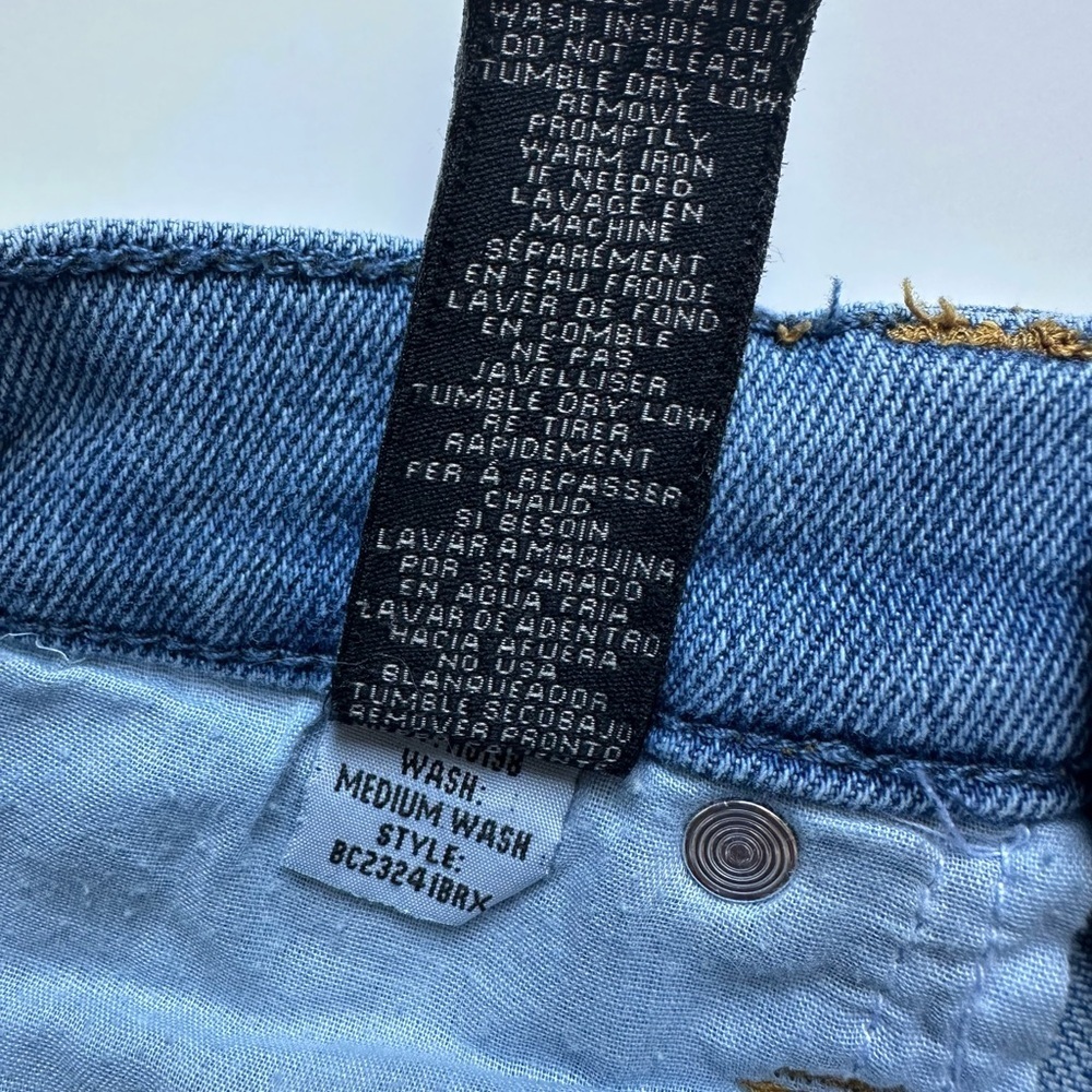 Kendall & Kylie Light Wash Denim size 3/26 - Picture 10 of 11